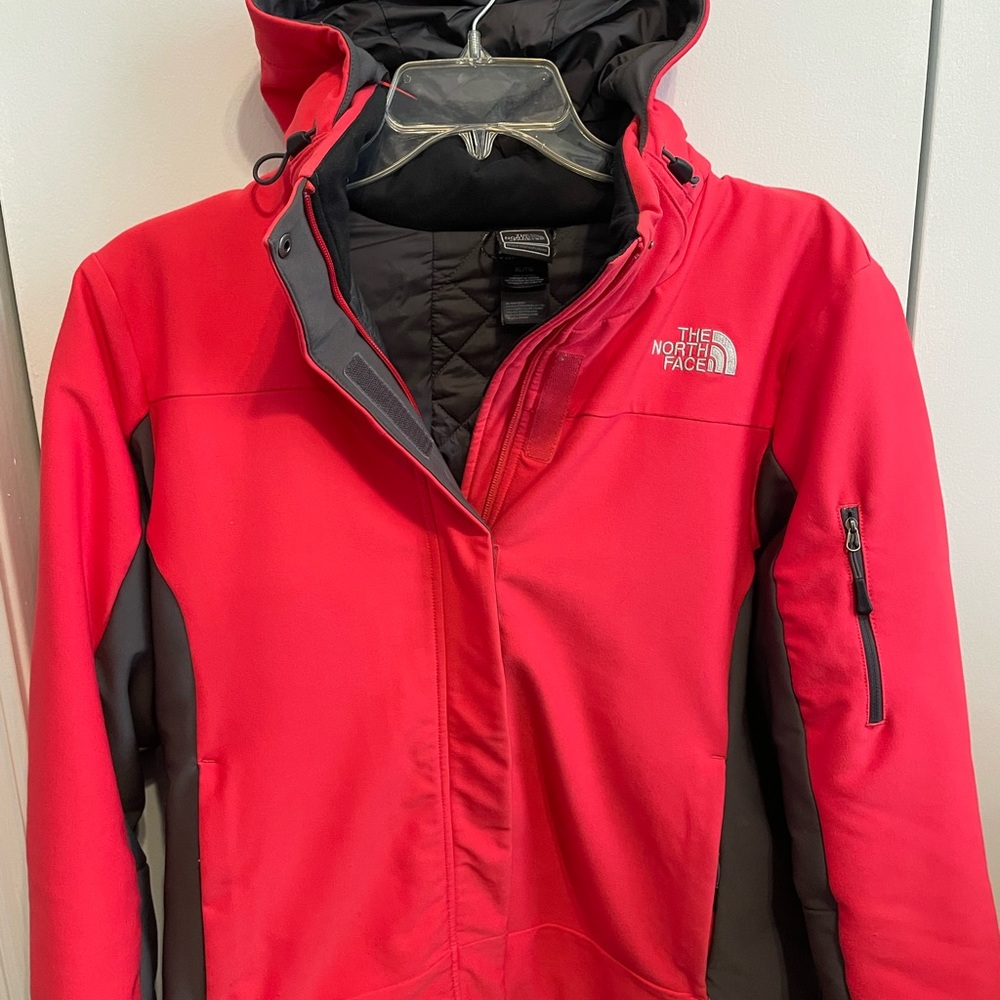 The North Face TNF APEX  size XL